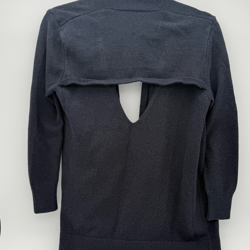Cabi Women's Victoria Sweater Size Small Dark Navy Open Back Top Shawl - Picture 4 of 6